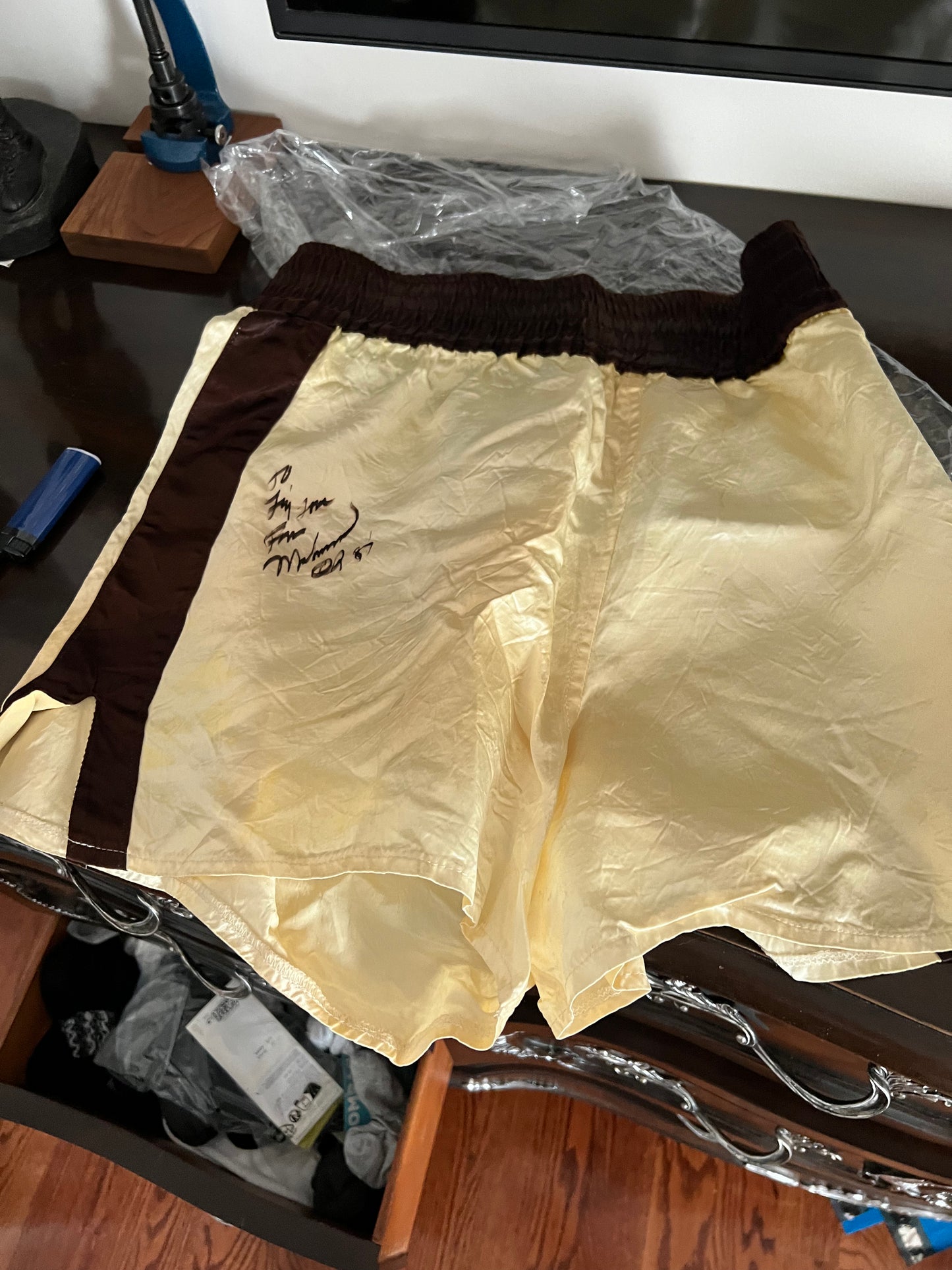 Muhammad Ali hand signed trunks Psa Dna